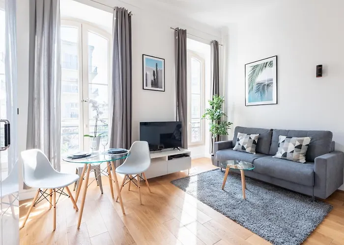 35 MEDECIN - LOT3 - Hyper Centre - Mezzanine Studio Modern
