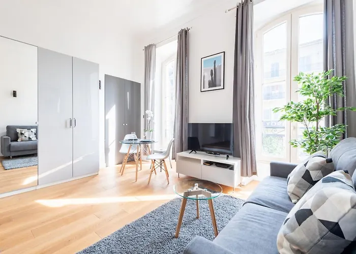 35 Medecin Apt3 - Hyper Centre - Mezzanine Studio Modern